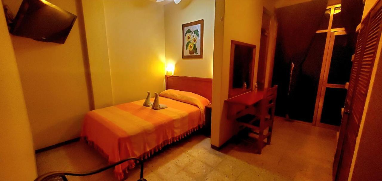 Hotel Florida Oaxaca Dış mekan fotoğraf